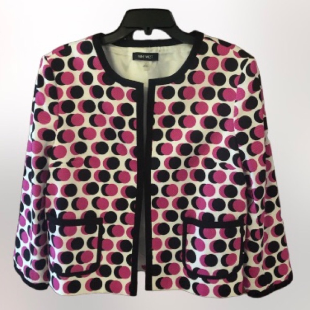 Nine West fully lined blazer, 21”, pockets, hot pink black and white, Size 14